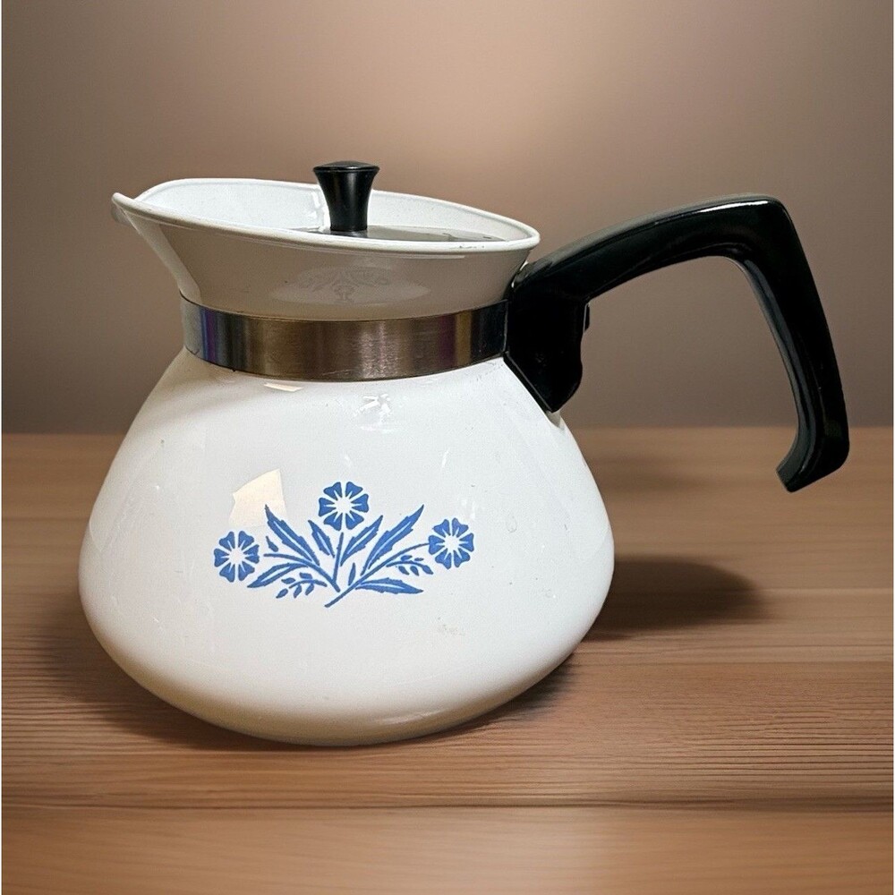 Vintage Corning Ware Blue Cornflower 6 Cup Teapot with Lid